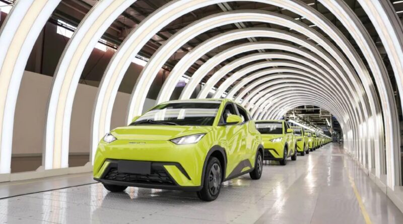 BYD's Seagull Electric City Car Hits 200,000 Sales Milestone in Record Time